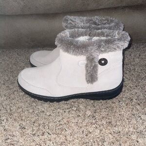 Khombu Women's 10 Winter Snow Boots Warm Ankle Booties Lightweight with Zipper